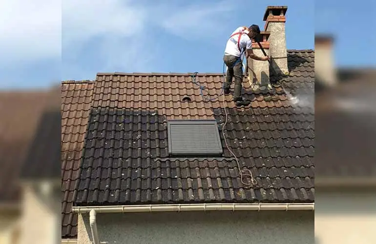 Nettoyage toiture et application hydrofuge Beynes – Rénov Entretien